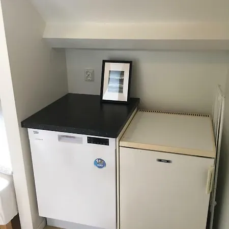 - Lars Vaages Apartment